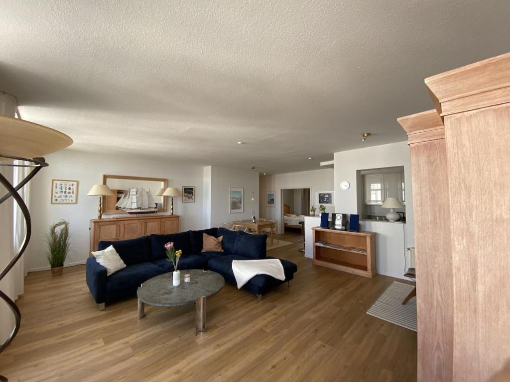 Villa Seeblick Warnemuende - Fewo Mit Meerblick Und Balkon Direkt Am Strand Fuer 2-4 Pers Rostock Exterior photo